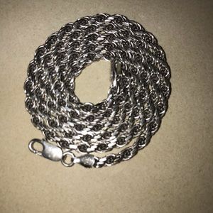 Silver rope chain